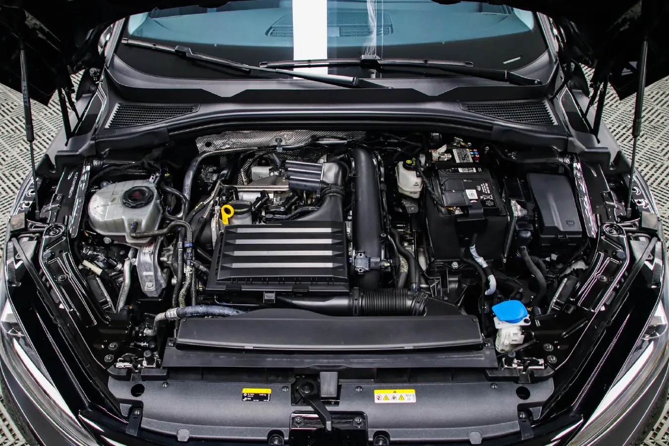 2023 Volkswagen Lamando 1.4T 150HP L4 7DCT,autocango,china used car exporter,china ev exporter,chinese used car exporter,chinese used ev exporter