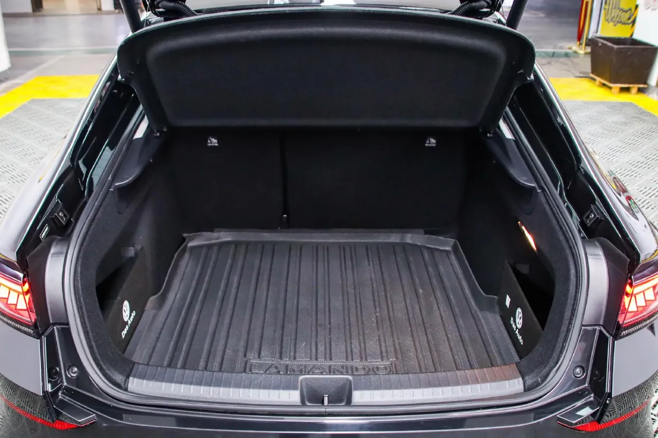 2023 Volkswagen Lamando 1.4T 150HP L4 7DCT,autocango,china used car exporter,china ev exporter,chinese used car exporter,chinese used ev exporter