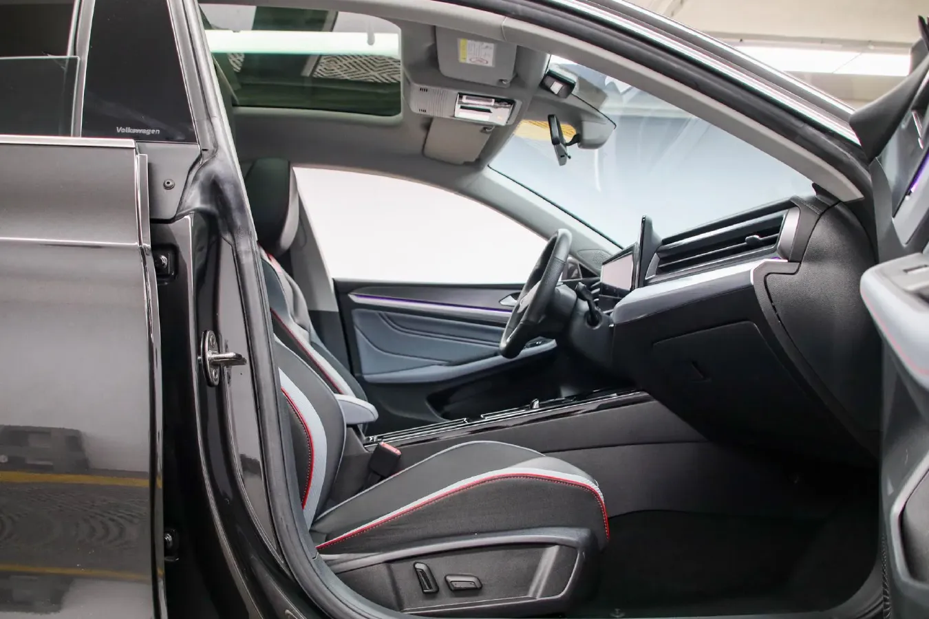 2023 Volkswagen Lamando 1.4T 150HP L4 7DCT,autocango,china used car exporter,china ev exporter,chinese used car exporter,chinese used ev exporter