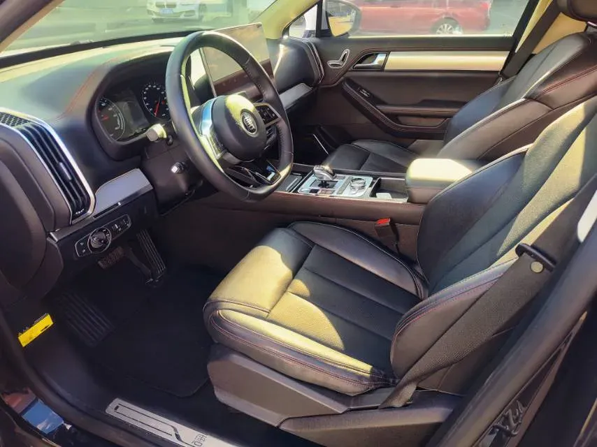 2020 DS 7 1.6T 180HP L4 8AT,autocango,china used car exporter,china ev exporter,chinese used car exporter,chinese used ev exporter