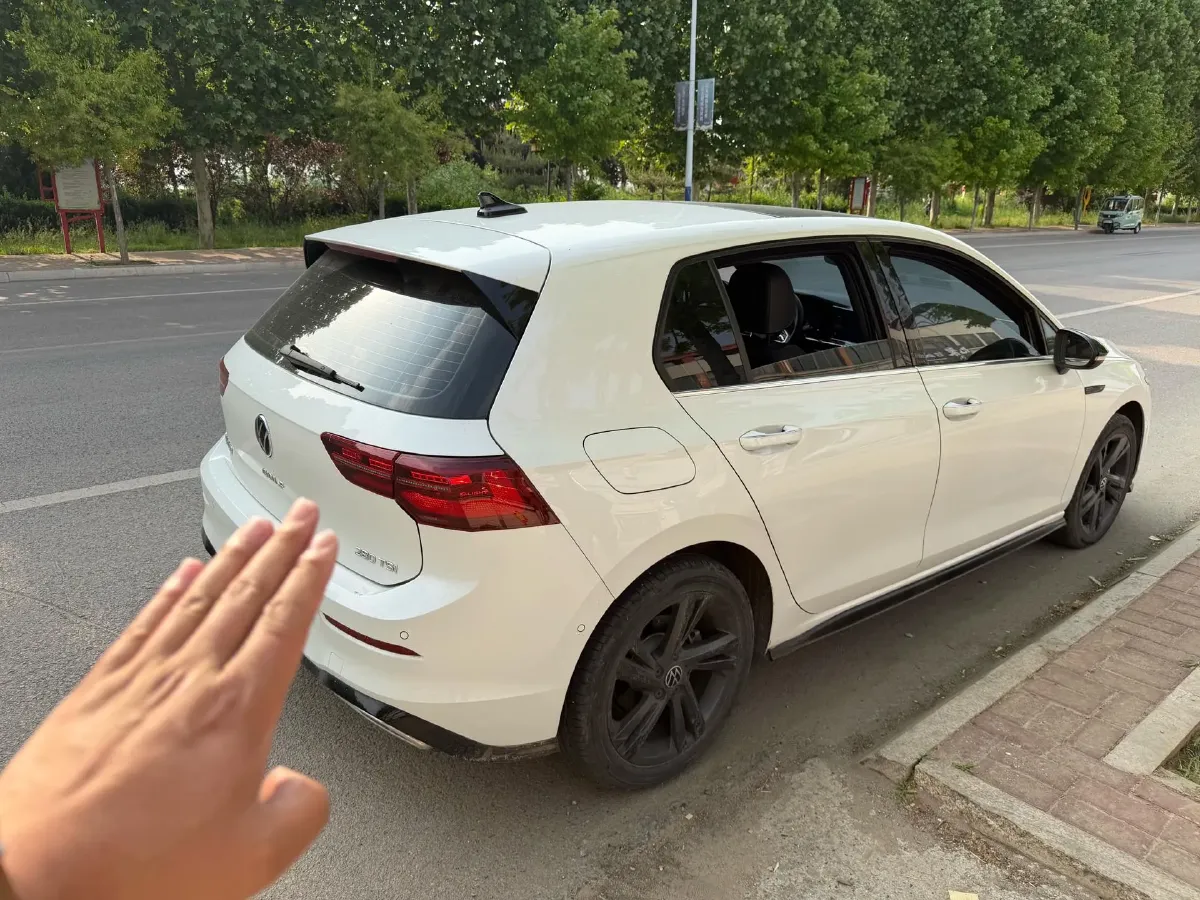 2023 Volkswagen Golf 1.4T 150HP L4 7DCT,autocango,china used car exporter,china ev exporter,chinese used car exporter,chinese used ev exporter