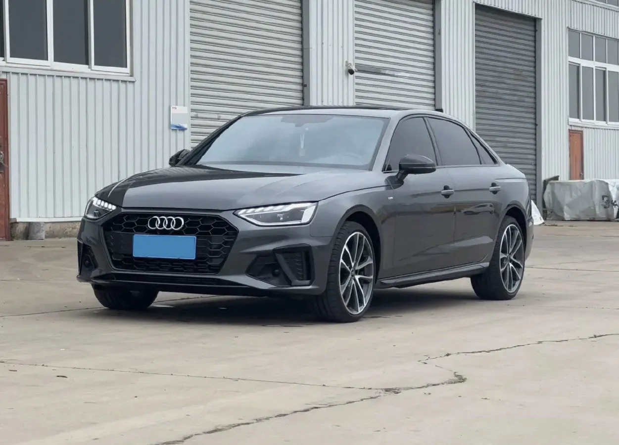 2024 Audi A4L 2.0T 190HP L4 7DCT,autocango,china used car exporter,china ev exporter,chinese used car exporter,chinese used ev exporter