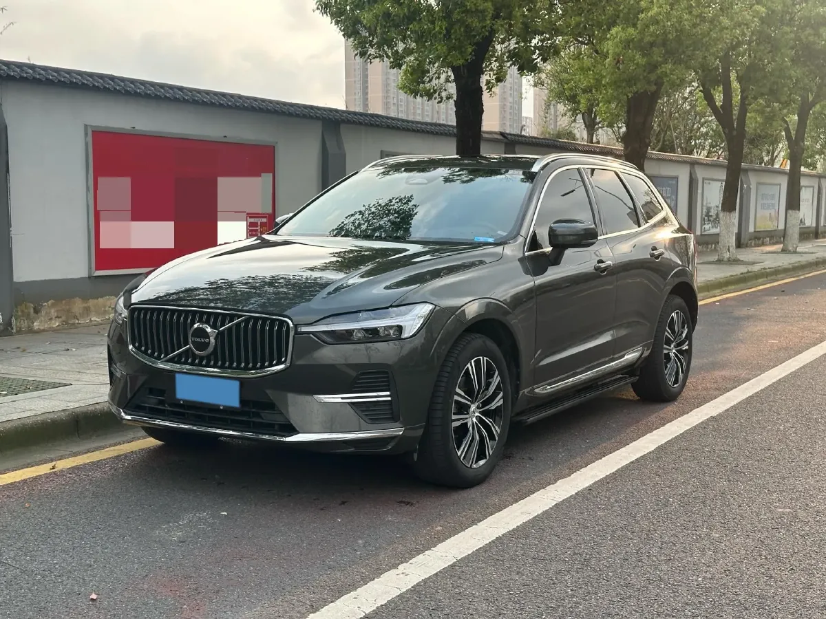 2022 Volvo XC60 2.0T 250HP L4 8AT,autocango,china used car exporter,china ev exporter,chinese used car exporter,chinese used ev exporter