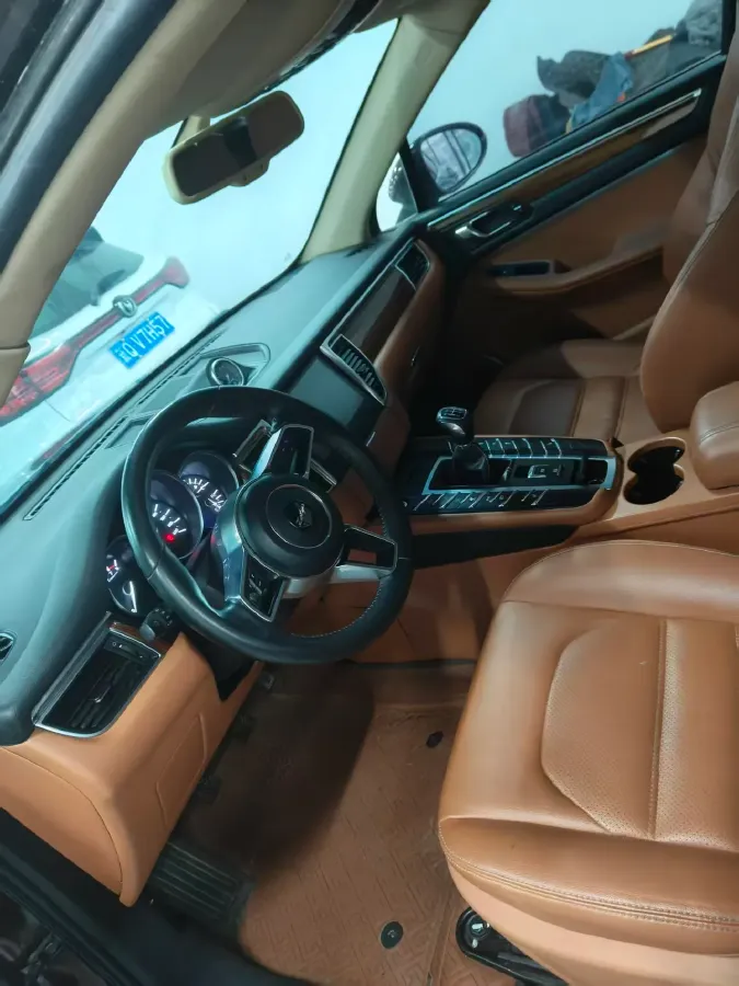 2017 Zotye SR9 2.0T 190HP L4 5MT,autocango,china used car exporter,china ev exporter,chinese used car exporter,chinese used ev exporter