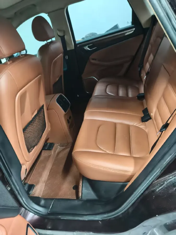 2017 Zotye SR9 2.0T 190HP L4 5MT,autocango,china used car exporter,china ev exporter,chinese used car exporter,chinese used ev exporter