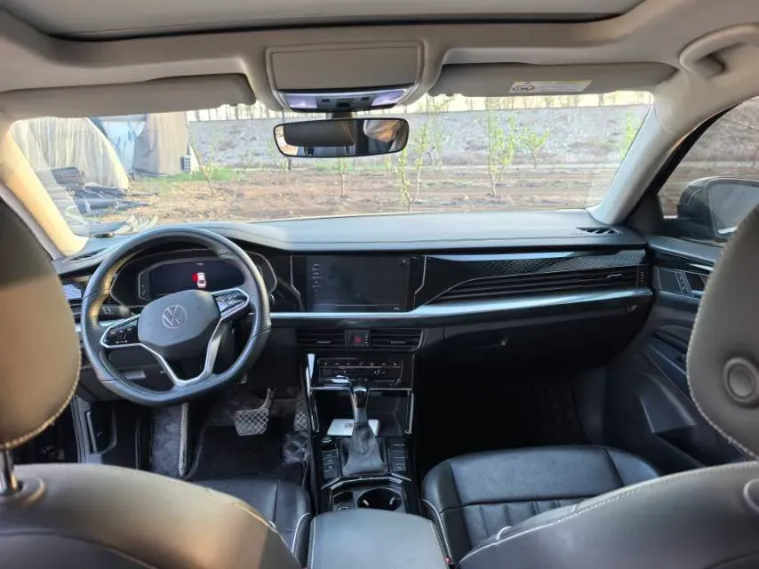 2023 Volkswagen Passat 2.0T 186HP L4 7DCT,autocango,china used car exporter,china ev exporter,chinese used car exporter,chinese used ev exporter