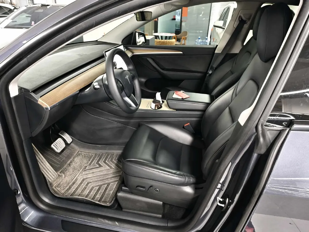 2021 MINI COUNTRYMAN 1.5T 136HP L3 8AT,autocango,china used car exporter,china ev exporter,chinese used car exporter,chinese used ev exporter