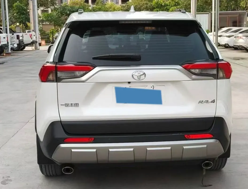 2024 Toyota RAV4 2.0L 171HP L4 CVT,autocango,china used car exporter,china ev exporter,chinese used car exporter,chinese used ev exporter