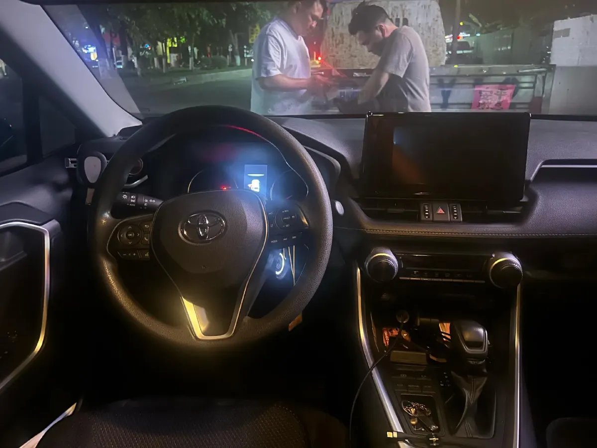 2022 Toyota RAV4 2.0L 171HP L4 CVT,autocango,china used car exporter,china ev exporter,chinese used car exporter,chinese used ev exporter