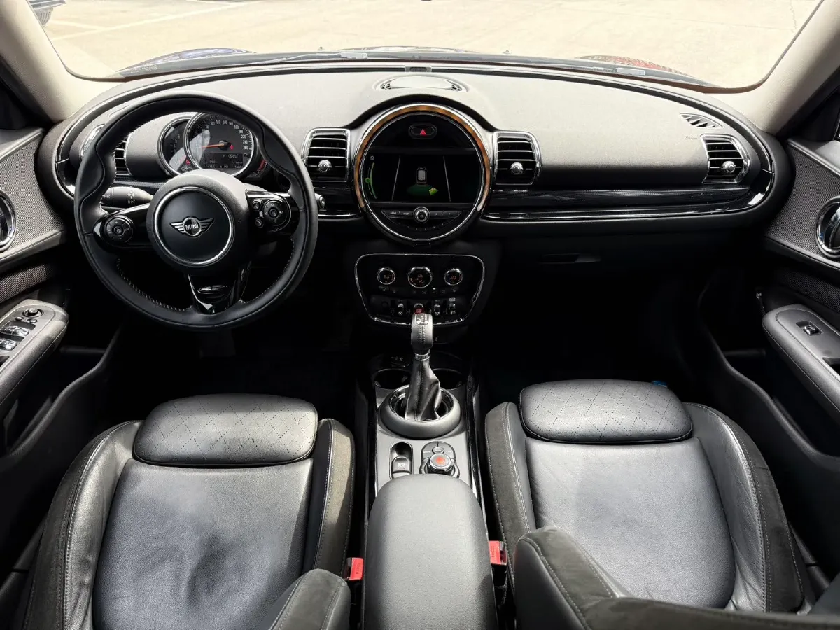 2018 Jeep Grand Commander 2.0T 234HP L4 9AT,autocango,china used car exporter,china ev exporter,chinese used car exporter,chinese used ev exporter