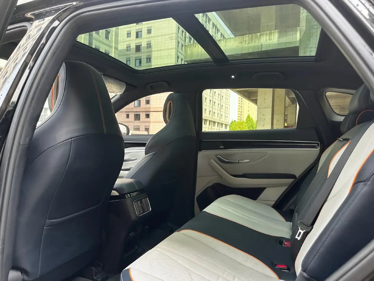 2022 Hyundai Tucson 2.0L 150HP L4 6AT Hybrid,autocango,china used car exporter,china ev exporter,chinese used car exporter,chinese used ev exporter