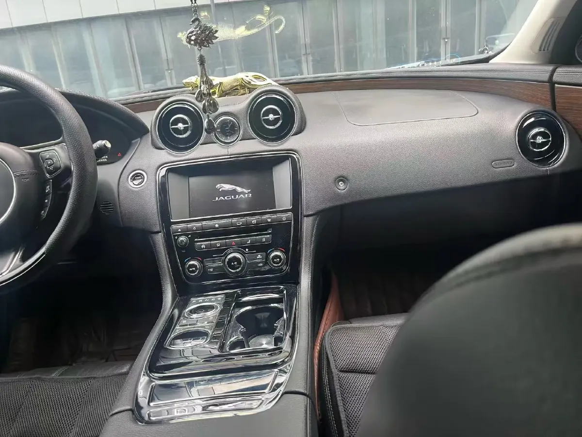 2018 BMW 7 Series 2.0T 258HP L4 8AT,autocango,china used car exporter,china ev exporter,chinese used car exporter,chinese used ev exporter