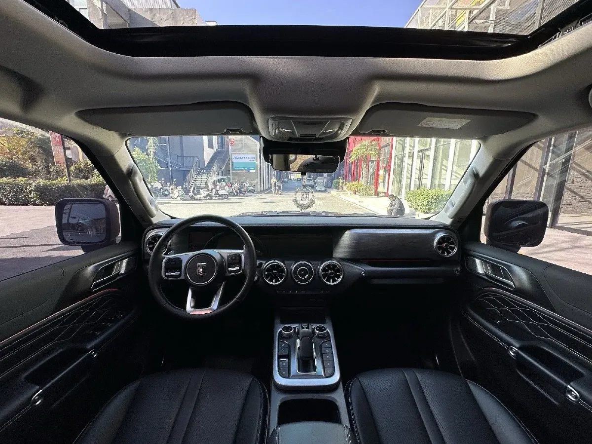 2023 Tank 300 2.0T 227HP L4 8AT,autocango,china used car exporter,china ev exporter,chinese used car exporter,chinese used ev exporter