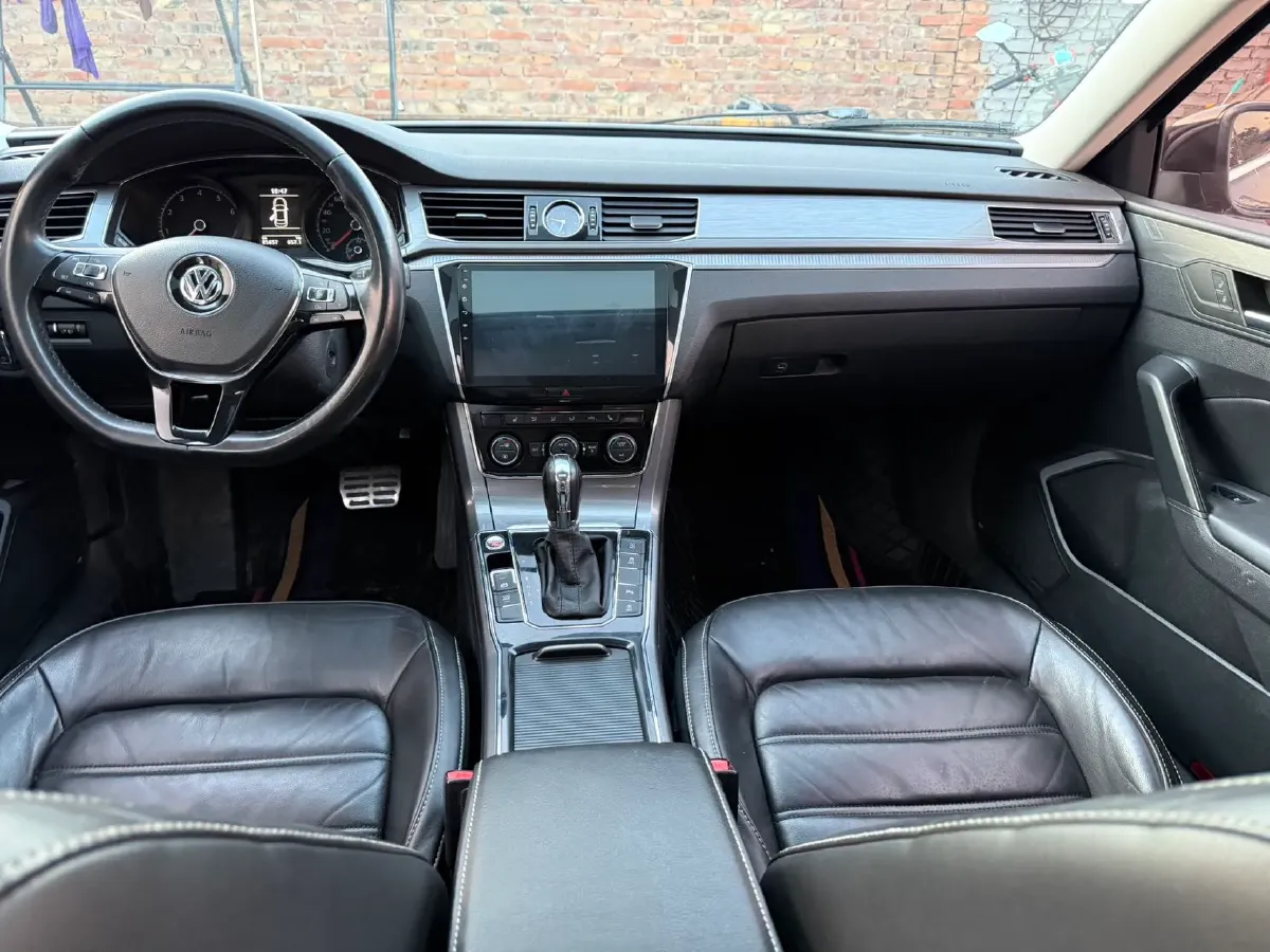 2017 Volkswagen Passat 1.8T 180HP L4 7DCT,autocango,china used car exporter,china ev exporter,chinese used car exporter,chinese used ev exporter