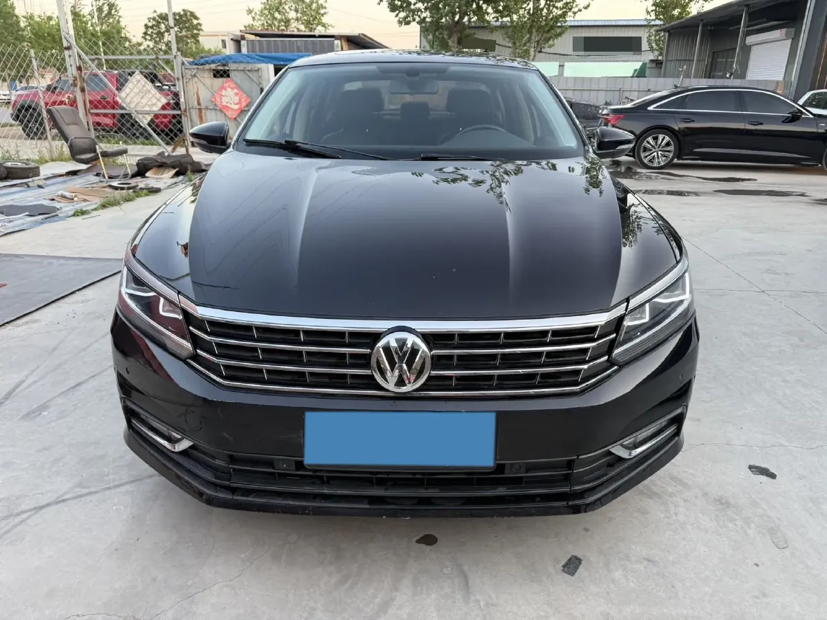 2017 Volkswagen Passat 1.8T 180HP L4 7DCT,autocango,china used car exporter,china ev exporter,chinese used car exporter,chinese used ev exporter