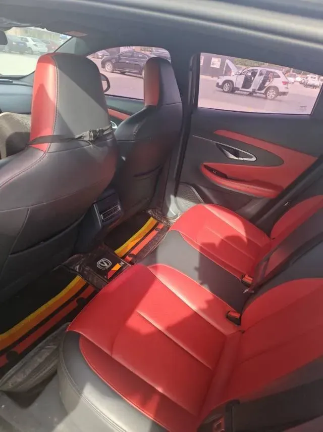 2020 ChangAn UNI-T 1.5T 180HP L4 7DCT,autocango,china used car exporter,china ev exporter,chinese used car exporter,chinese used ev exporter