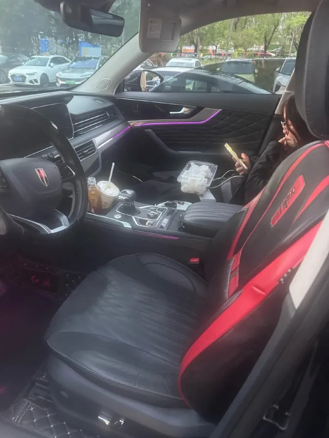 2022 HongQi HS5 2.0T 224HP L4 6AT,autocango,china used car exporter,china ev exporter,chinese used car exporter,chinese used ev exporter