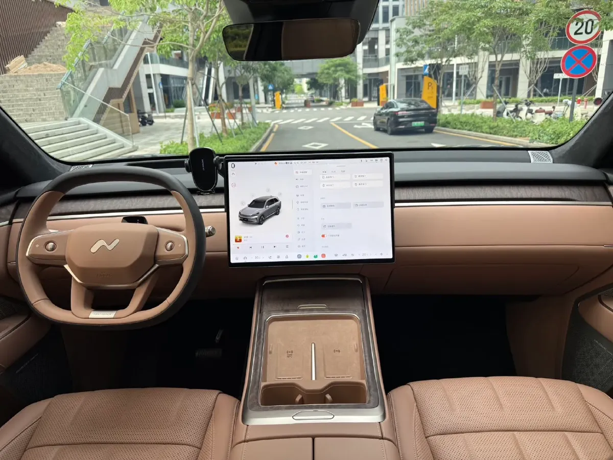 2025 ONVO L90 BEV,autocango,china used car exporter,china ev exporter,chinese used car exporter,chinese used ev exporter