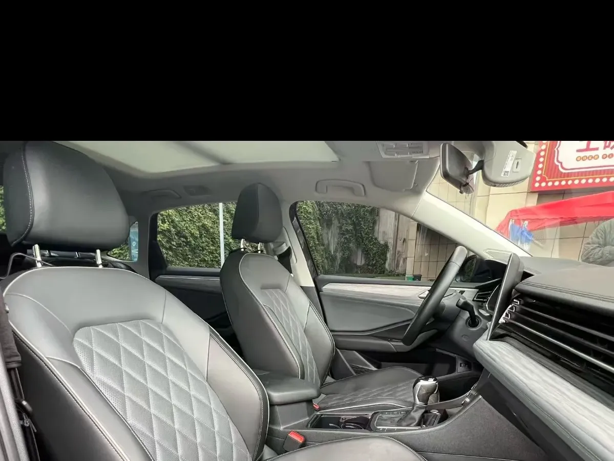 2025 Volkswagen Sagitar 1.5T 160HP L4 7DCT,autocango,china used car exporter,china ev exporter,chinese used car exporter,chinese used ev exporter