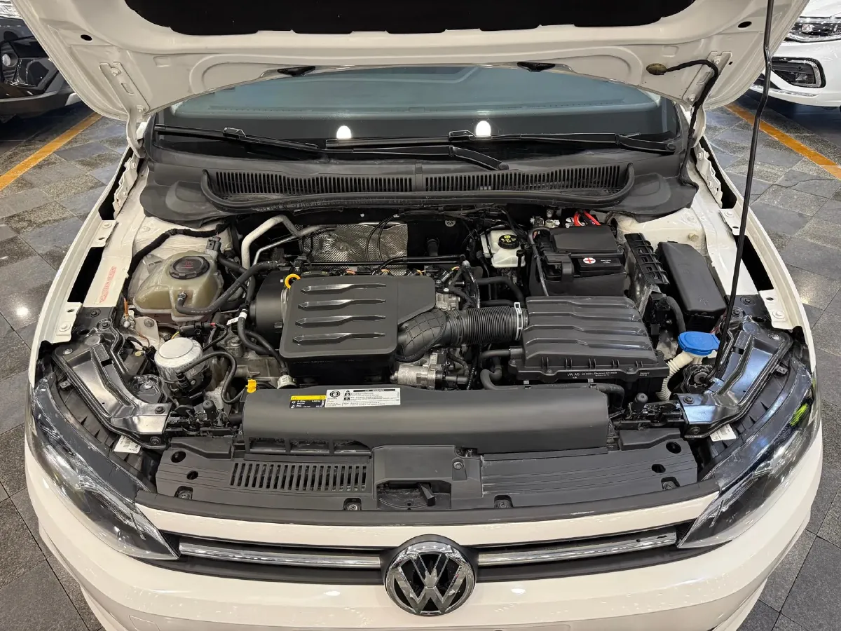 2019 Volkswagen Polo 1.5L 113HP L4 6AT,autocango,china used car exporter,china ev exporter,chinese used car exporter,chinese used ev exporter