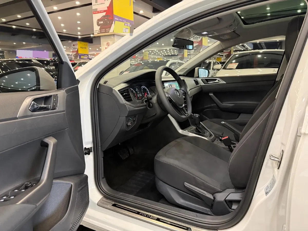 2019 Volkswagen Polo 1.5L 113HP L4 6AT,autocango,china used car exporter,china ev exporter,chinese used car exporter,chinese used ev exporter