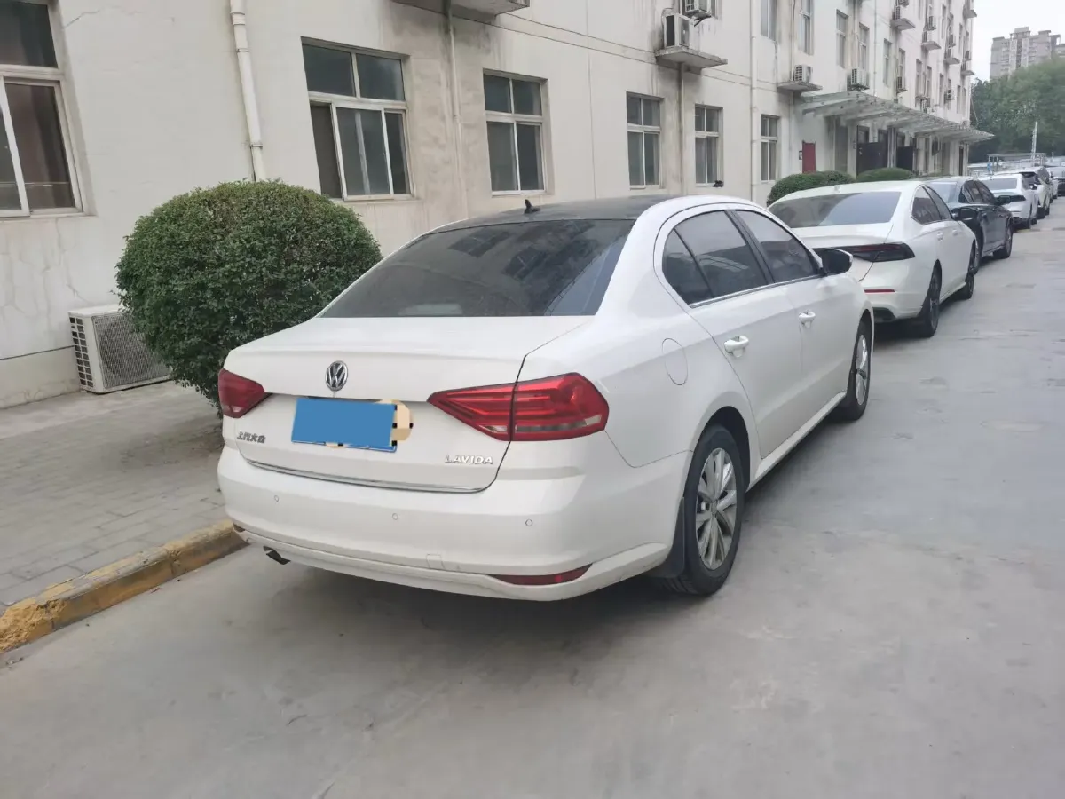 2018 Volkswagen Lavida 1.2T 116HP L4 7DCT,autocango,china used car exporter,china ev exporter,chinese used car exporter,chinese used ev exporter