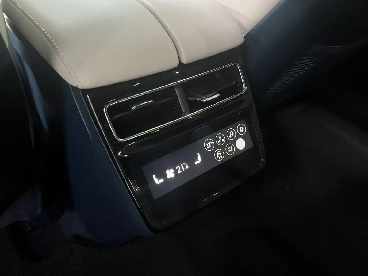 2022 Zeekr 001 BEV 100KWH,autocango,china used car exporter,china ev exporter,chinese used car exporter,chinese used ev exporter