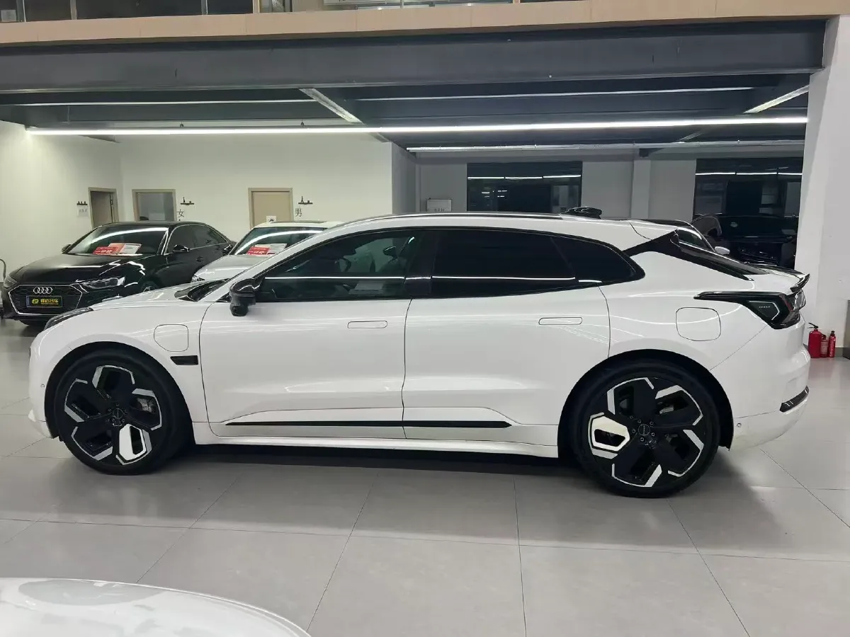 2022 Zeekr 001 BEV 100KWH,autocango,china used car exporter,china ev exporter,chinese used car exporter,chinese used ev exporter