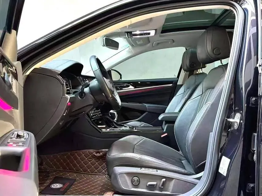 2022 Xpeng P7 BEV 60.2KWH,autocango,china used car exporter,china ev exporter,chinese used car exporter,chinese used ev exporter