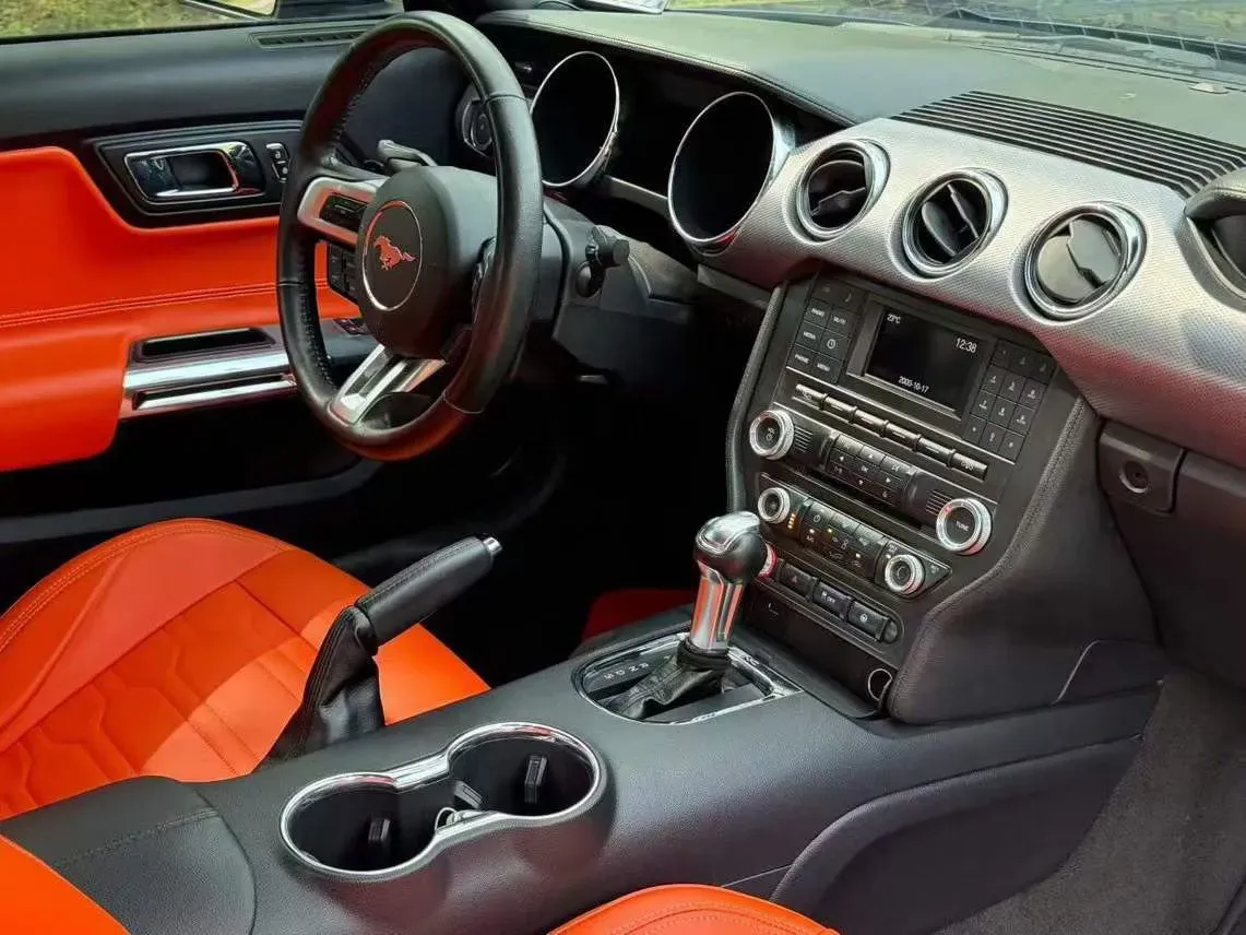 2016 Ford Mustang 2.3T 314HP L4 6AT,autocango,china used car exporter,china ev exporter,chinese used car exporter,chinese used ev exporter