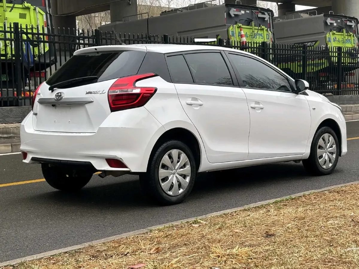 2017 Toyota Yaris L 1.5L 107HP L4 CVT,autocango,china used car exporter,china ev exporter,chinese used car exporter,chinese used ev exporter