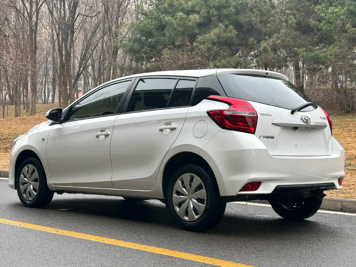 2017 Toyota Yaris L 1.5L 107HP L4 CVT,autocango,china used car exporter,china ev exporter,chinese used car exporter,chinese used ev exporter