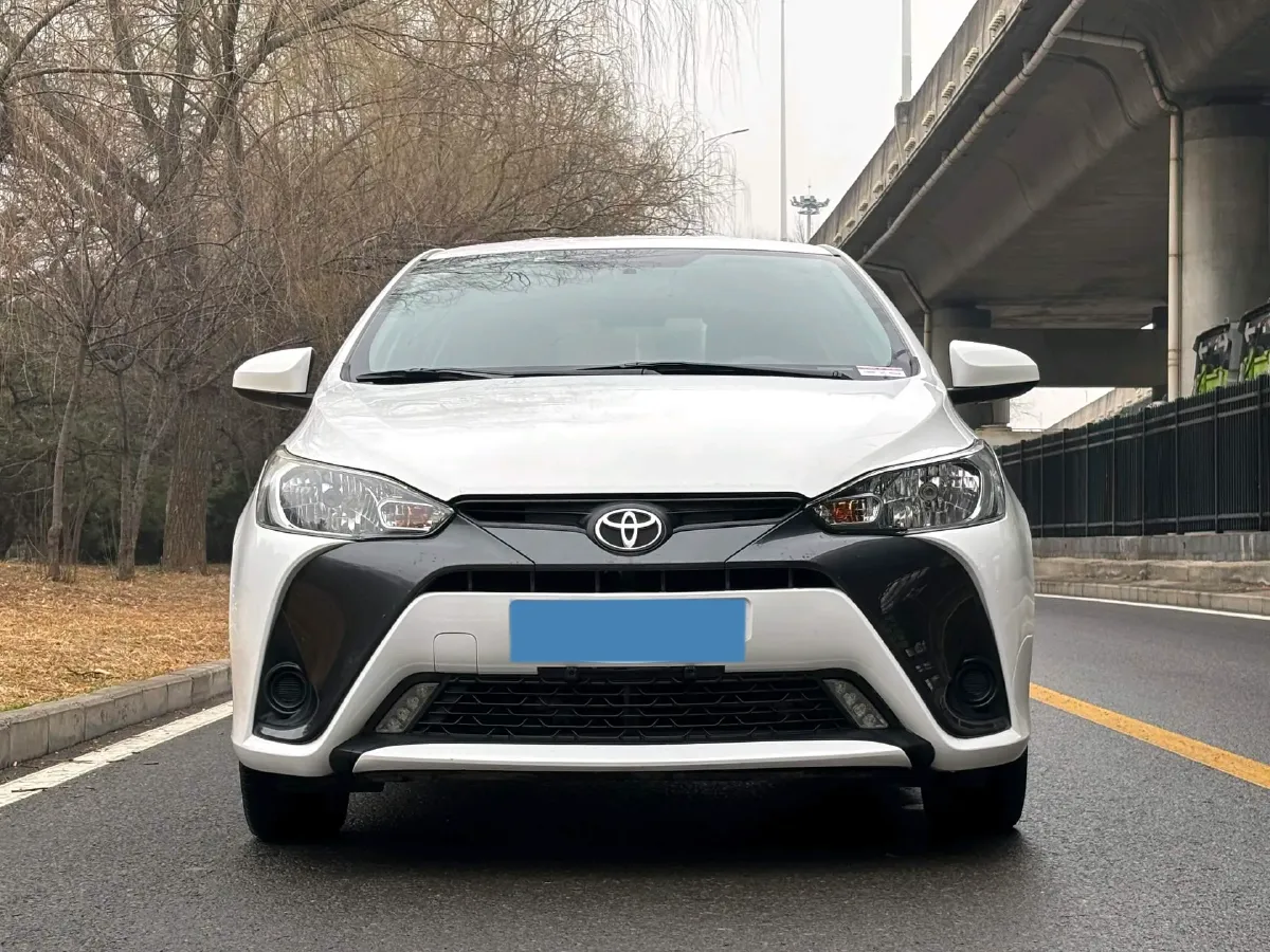 2017 Toyota Yaris L 1.5L 107HP L4 CVT,autocango,china used car exporter,china ev exporter,chinese used car exporter,chinese used ev exporter