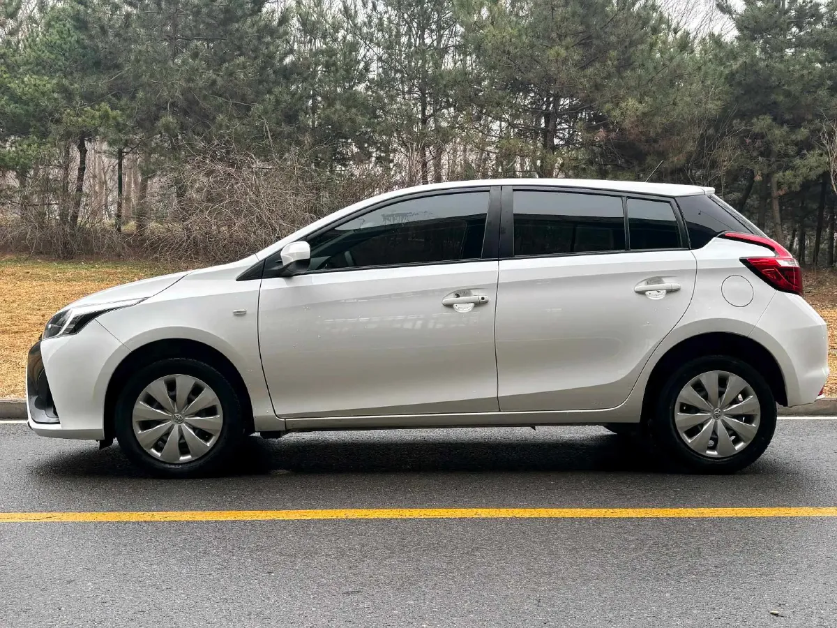 2017 Toyota Yaris L 1.5L 107HP L4 CVT,autocango,china used car exporter,china ev exporter,chinese used car exporter,chinese used ev exporter