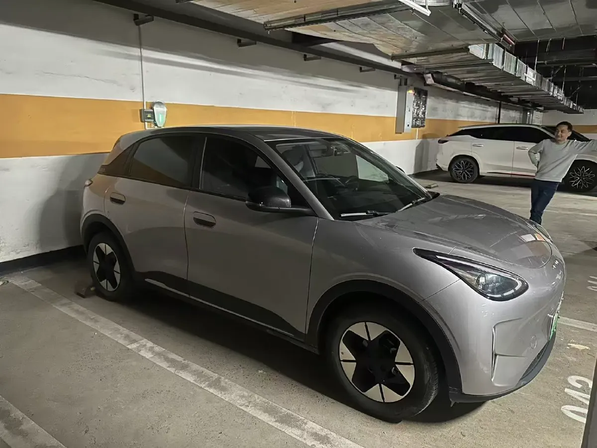 2025 JMC BaoDian 2.0T 218HP L4 8AT,autocango,china used car exporter,china ev exporter,chinese used car exporter,chinese used ev exporter