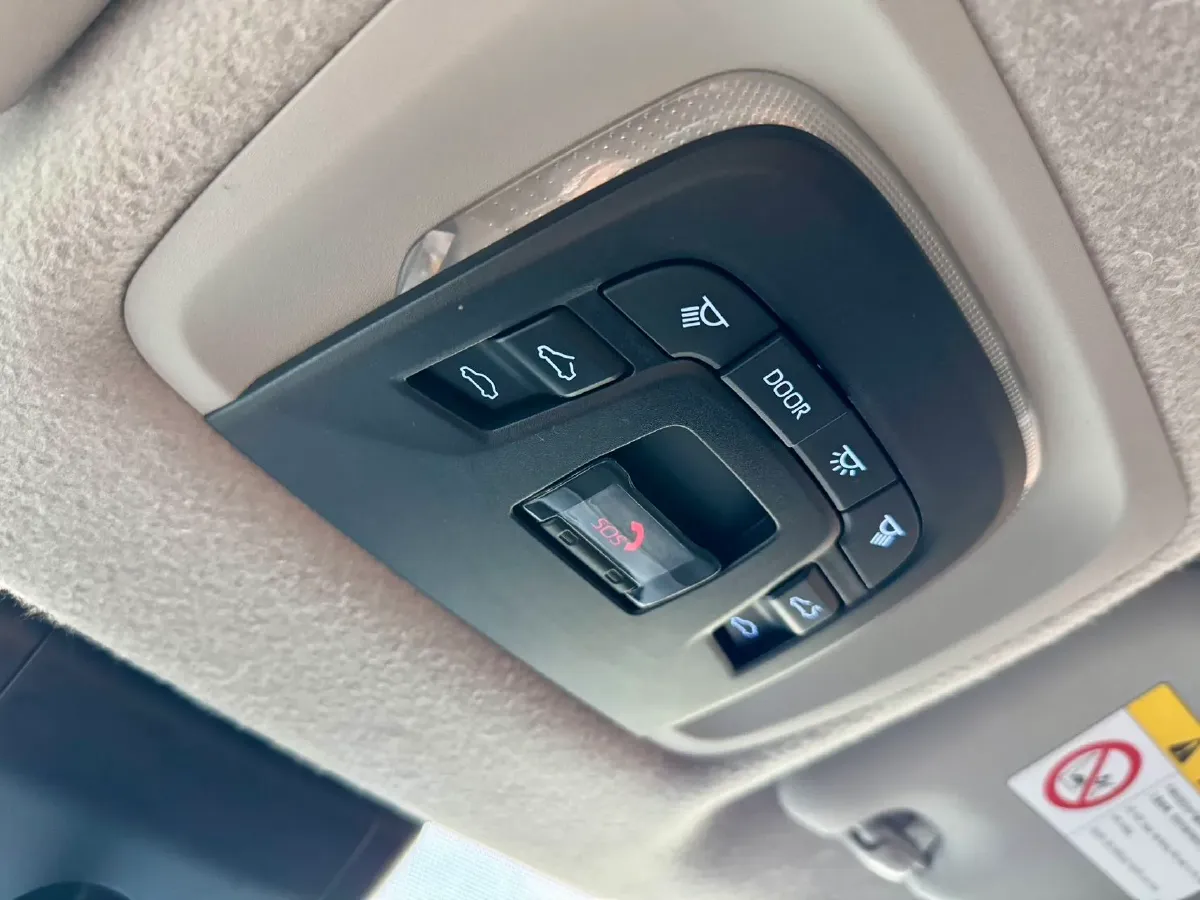 2022 Toyota Frontlander 2.0L 171HP L4 CVT,autocango,china used car exporter,china ev exporter,chinese used car exporter,chinese used ev exporter