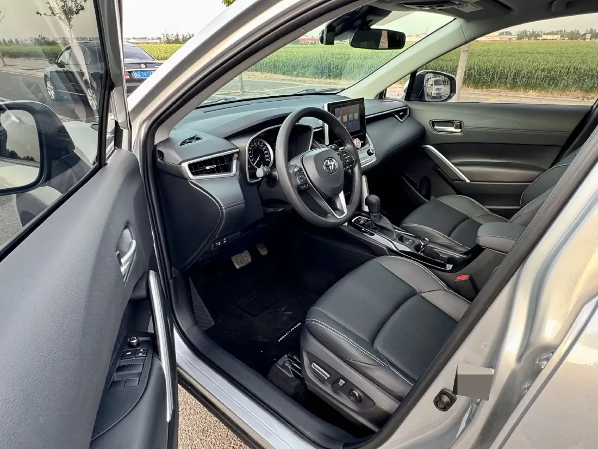 2022 Toyota Frontlander 2.0L 171HP L4 CVT,autocango,china used car exporter,china ev exporter,chinese used car exporter,chinese used ev exporter