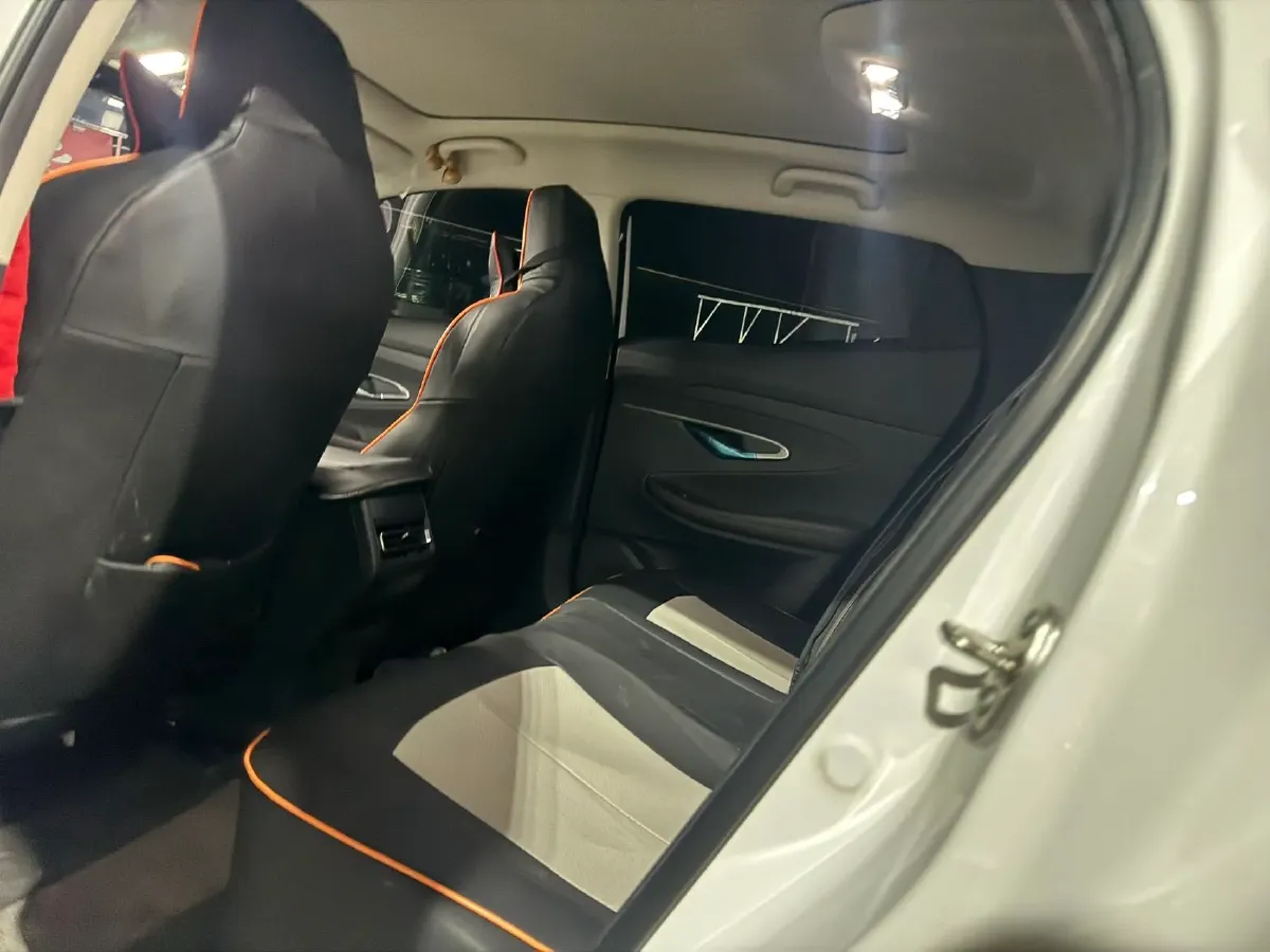 2021 ChangAn UNI-T 1.5T 180HP L4 7DCT,autocango,china used car exporter,china ev exporter,chinese used car exporter,chinese used ev exporter