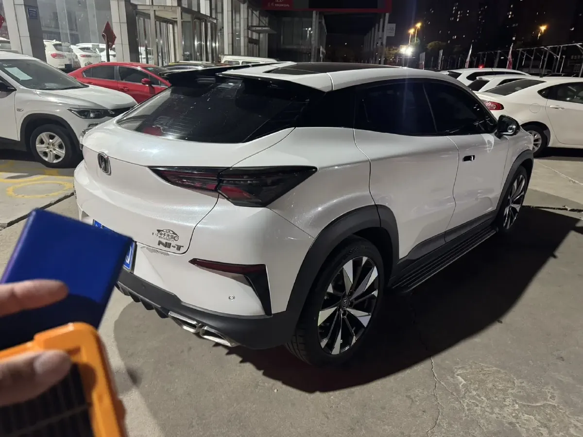 2021 ChangAn UNI-T 1.5T 180HP L4 7DCT,autocango,china used car exporter,china ev exporter,chinese used car exporter,chinese used ev exporter