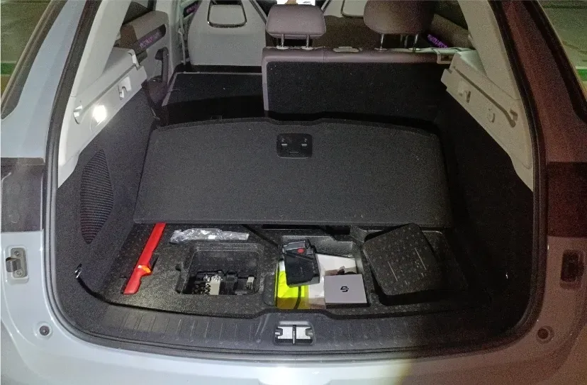 2024 Leapmotor C11 1.5L 95HP L4 REEV 43.74KWH,autocango,china used car exporter,china ev exporter,chinese used car exporter,chinese used ev exporter