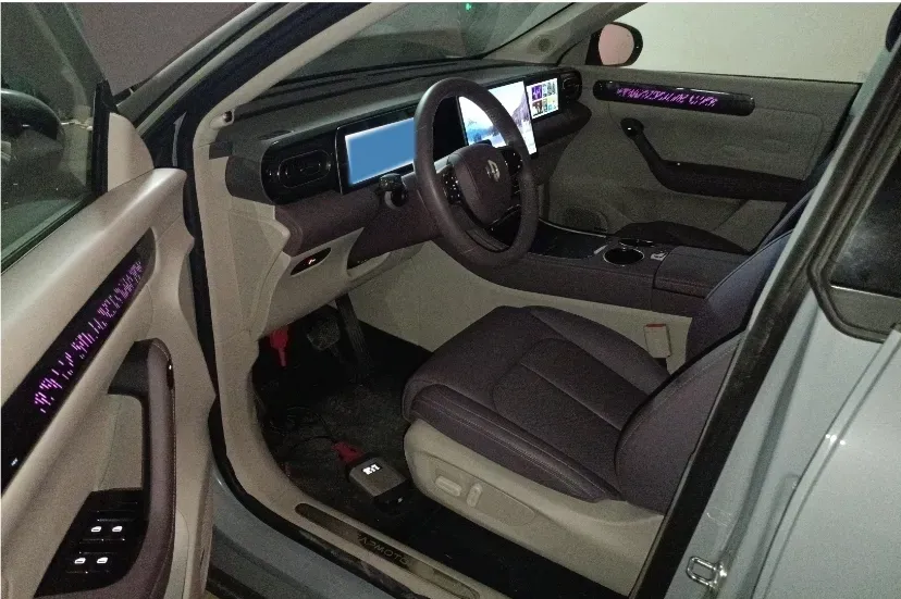 2024 Leapmotor C11 1.5L 95HP L4 REEV 43.74KWH,autocango,china used car exporter,china ev exporter,chinese used car exporter,chinese used ev exporter