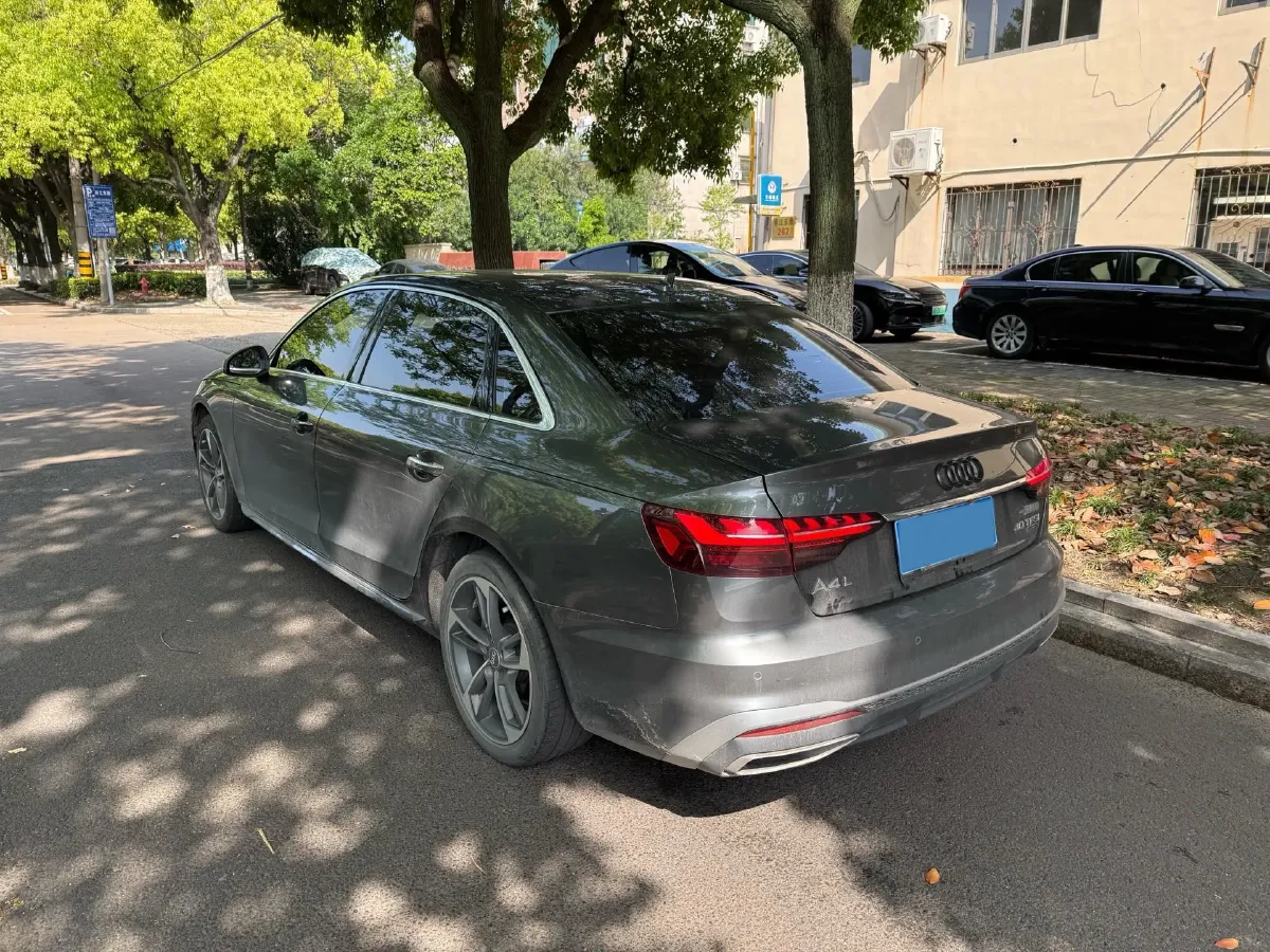 2020 Audi A4L 2.0T 190HP L4 7DCT,autocango,china used car exporter,china ev exporter,chinese used car exporter,chinese used ev exporter