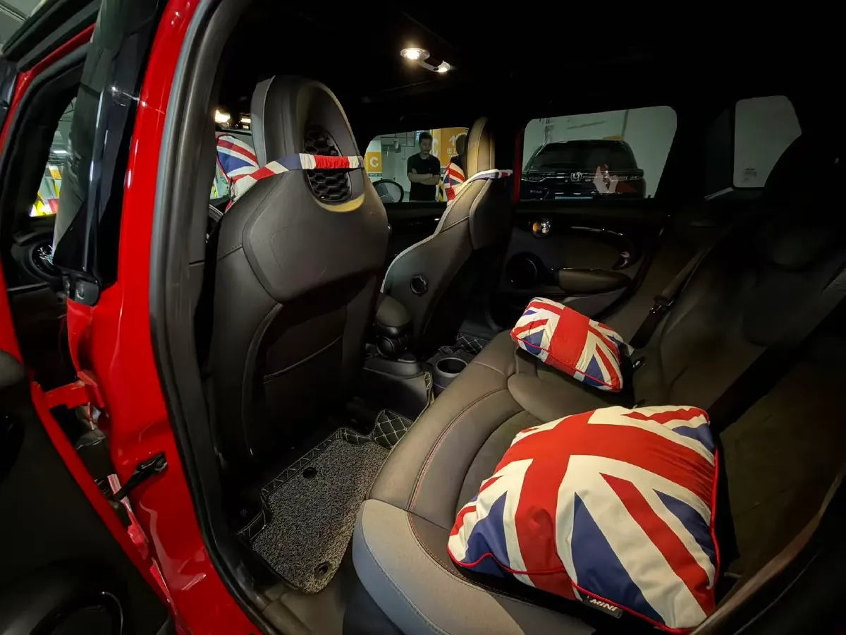 2019 MINI MINI 2.0T 192HP L4 7DCT,autocango,china used car exporter,china ev exporter,chinese used car exporter,chinese used ev exporter