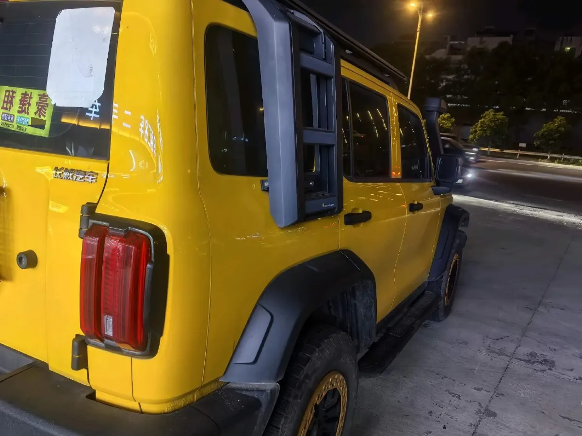 2022 Tank 300 2.0T 227HP L4 8AT,autocango,china used car exporter,china ev exporter,chinese used car exporter,chinese used ev exporter