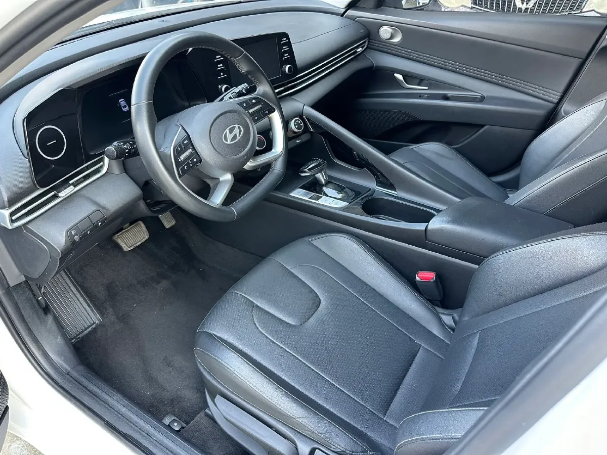 2023 Hyundai Elantra 1.5L 115HP L4 CVT,autocango,china used car exporter,china ev exporter,chinese used car exporter,chinese used ev exporter