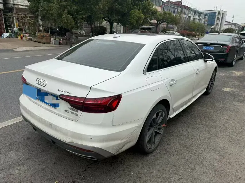 2022 Audi A4L 2.0T 190HP L4 7DCT,autocango,china used car exporter,china ev exporter,chinese used car exporter,chinese used ev exporter