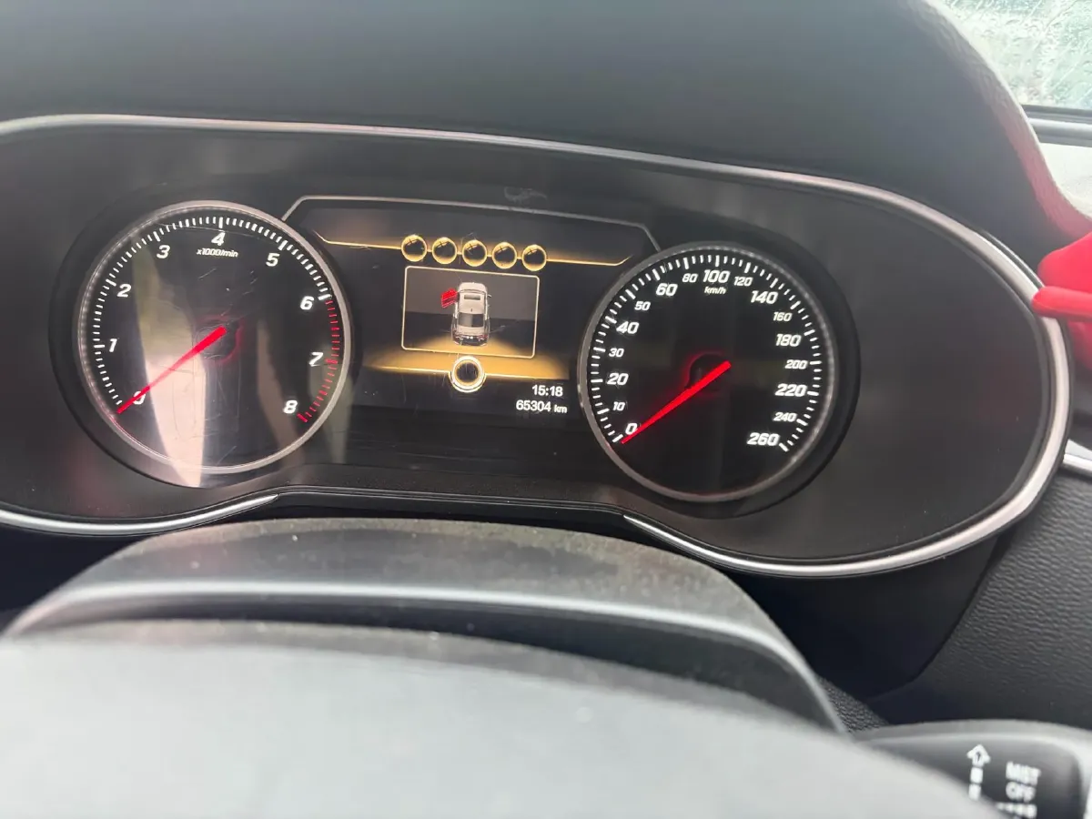 2020 HongQi H5 1.8T 197HP L4 6AT,autocango,china used car exporter,china ev exporter,chinese used car exporter,chinese used ev exporter