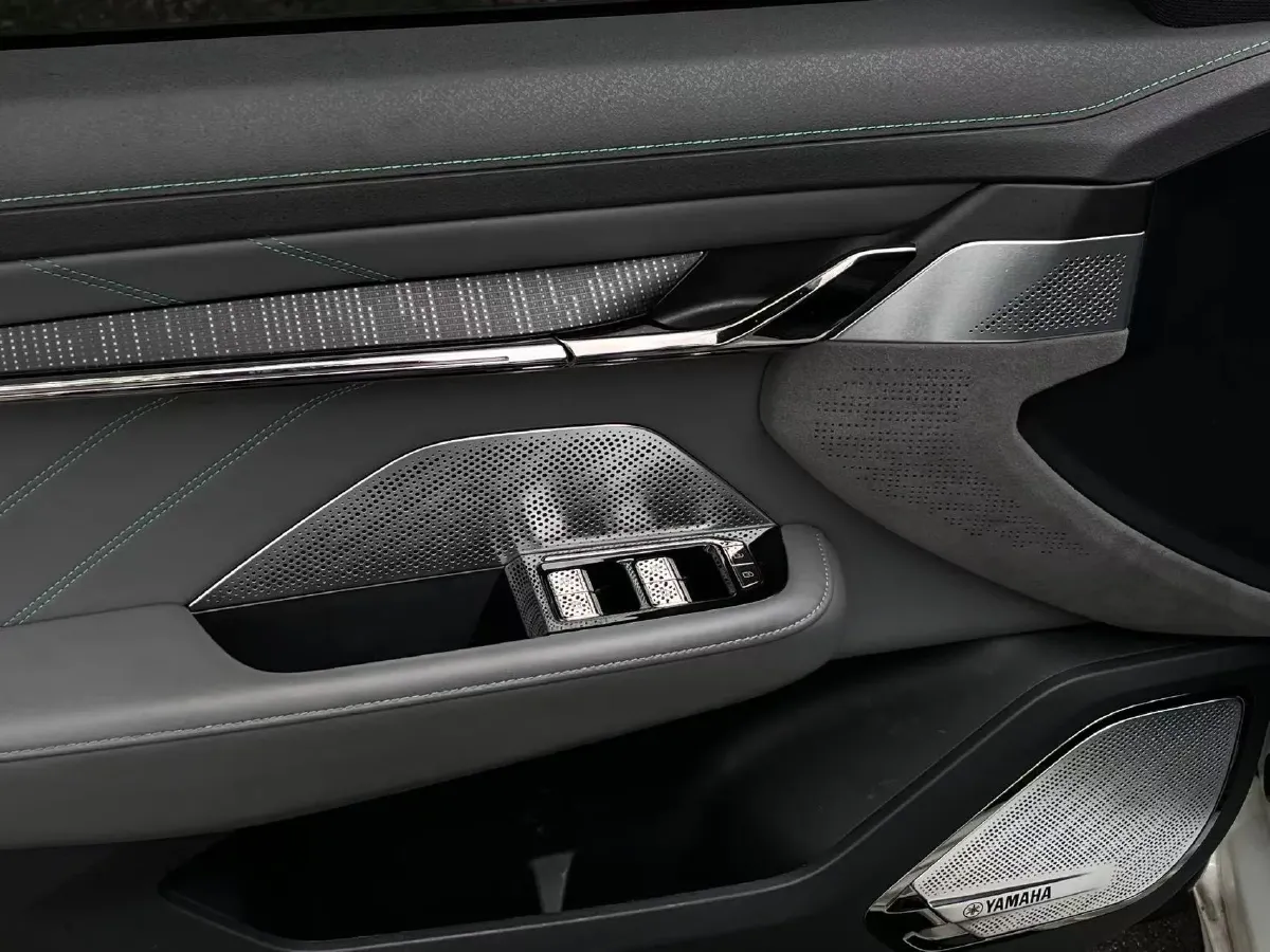 2023 Zeekr 001 BEV 86KWH,autocango,china used car exporter,china ev exporter,chinese used car exporter,chinese used ev exporter