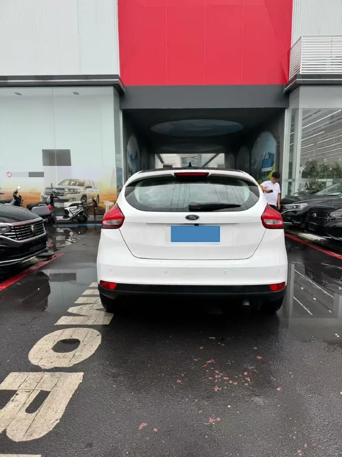 2018 Ford Focus 1.6L 125HP L4 6DCT,autocango,china used car exporter,china ev exporter,chinese used car exporter,chinese used ev exporter