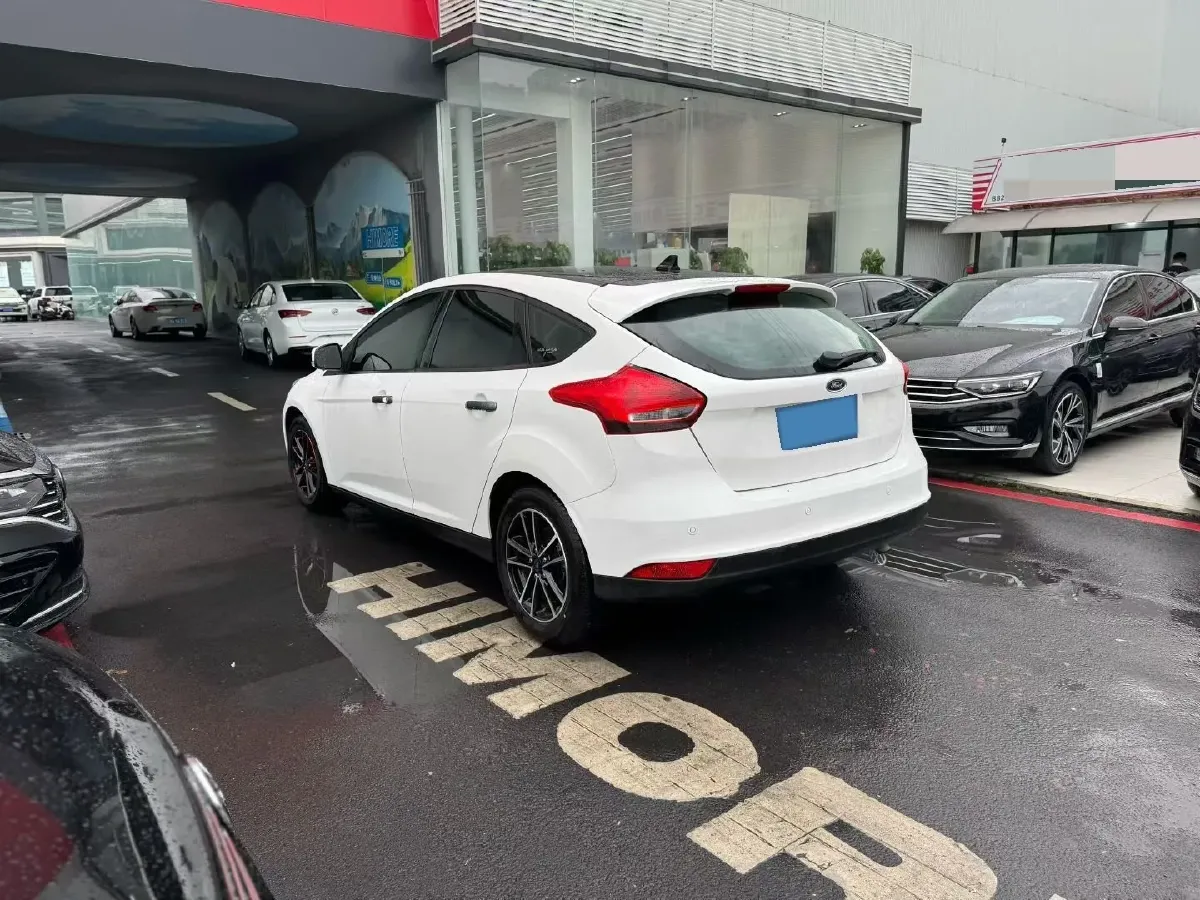 2018 Ford Focus 1.6L 125HP L4 6DCT,autocango,china used car exporter,china ev exporter,chinese used car exporter,chinese used ev exporter